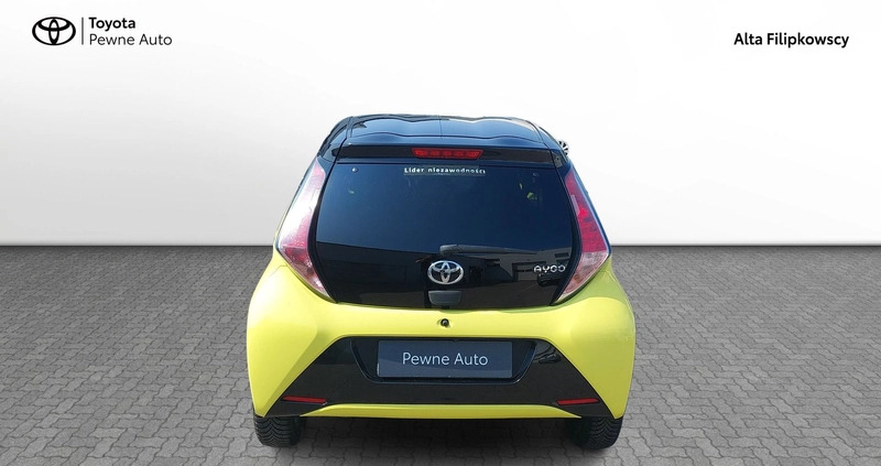 Toyota Aygo cena 43900 przebieg: 81570, rok produkcji 2017 z Rawicz małe 326